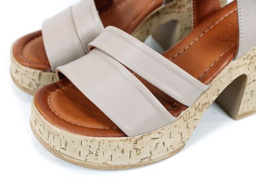 sandale elegante damă cu toc și platformă