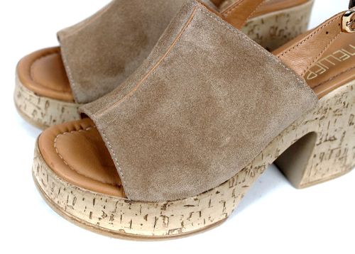 Sabot dama din piele intoarsa naturala maro desert cu platforma si toc gros