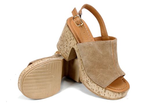 Sabot dama din piele intoarsa naturala maro desert cu platforma si toc gros