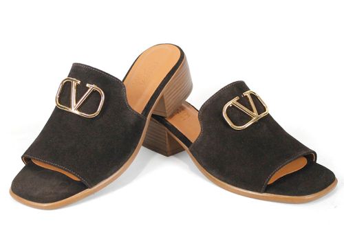 Viora Lume – papuci damă din velur natural maro închis cu toc elegant