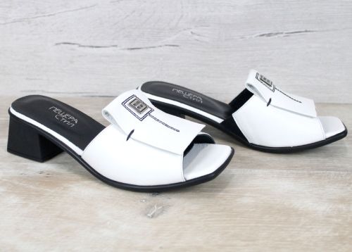 papuci dama piele naturala albi cu toc