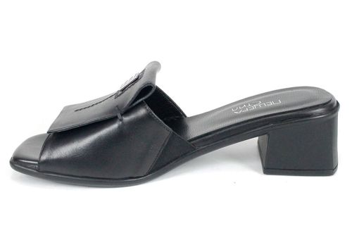 Елегантен акцент Mirela Doro – дамски чехли от естествена кожа в черно