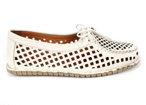 Mocasini damă Brisa Fina din piele naturală perforată bej