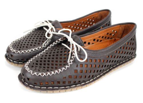 Pantofi de vară Nerisa Flow din piele naturală albastru deschis cu perforații florale