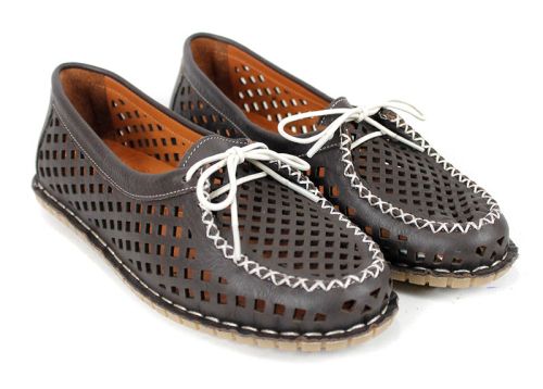 Pantofi de vară Nerisa Flow din piele naturală albastru deschis cu perforații florale