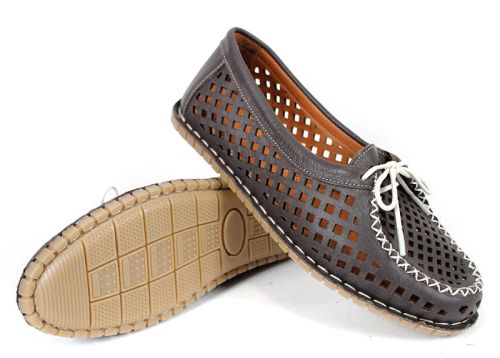 Pantofi de vară Nerisa Flow din piele naturală albastru deschis cu perforații florale