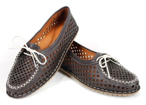 Pantofi de vară Nerisa Flow din piele naturală albastru deschis cu perforații florale