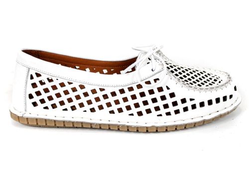 Mocasini damă Brisa Fina din piele naturală perforată – alb