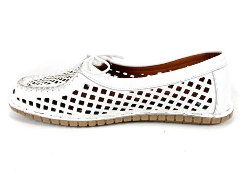 mocasini albi ușori