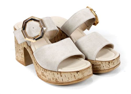 Selena Aria – papuci damă din piele velur bej cu platformă