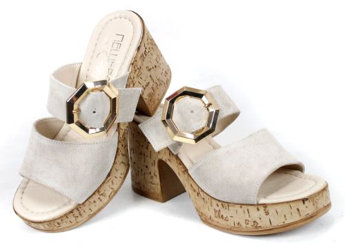 Selena Aria – papuci damă din piele velur bej cu platformă