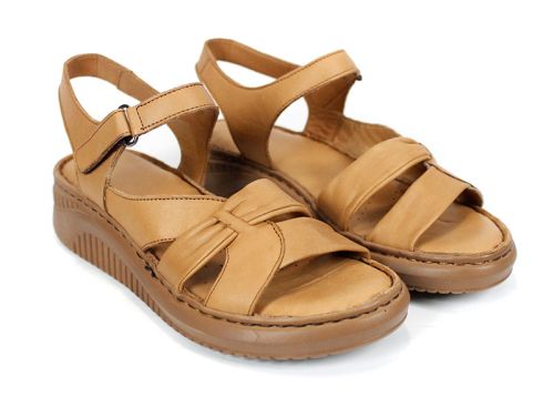Liora Vane – sandale damă din piele naturală maro deschis cu talpă cusută confortabilă