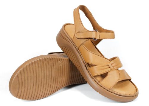 Liora Vane – sandale damă din piele naturală maro deschis cu talpă cusută confortabilă