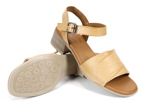 sandale piele damă culoare biscuit toc jos