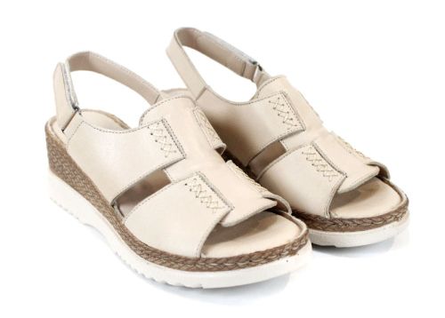 Sandale damă Nina Castillo – piele naturală bej cu platformă joasă