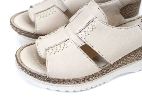 Sandale damă Nina Castillo – piele naturală bej cu platformă joasă
