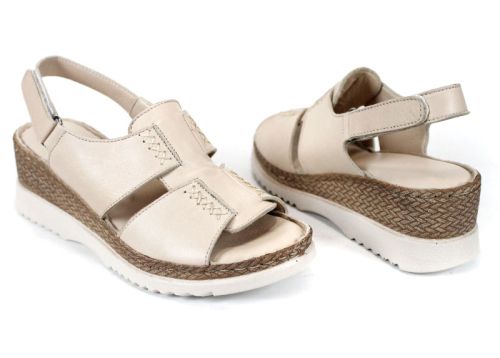 Sandale damă Nina Castillo – piele naturală bej cu platformă joasă