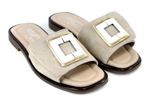 Bianca Morelli – papuci damă din velur bej cu accesoriu decorativ
