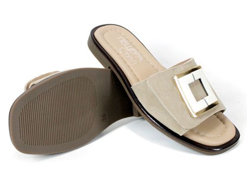Bianca Morelli – papuci damă din velur bej cu accesoriu decorativ