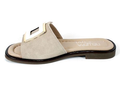 Bianca Morelli – papuci damă din velur bej cu accesoriu decorativ
