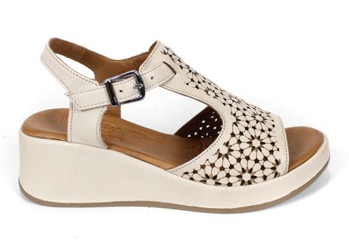 Valena Dore – sandale dama din piele naturală în nuanță soft nude cu platformă joasă și design confortabil
