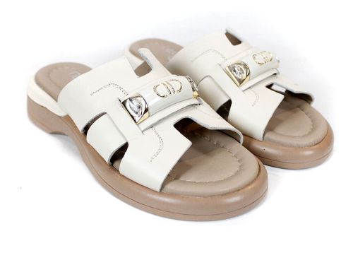 Navira Sior – papuci dama din piele naturală în nuanță bej cu detaliu elegant