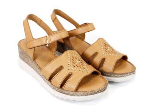 Arlena Voss – sandale damă din piele naturală cu platformă joasă, maro deschis