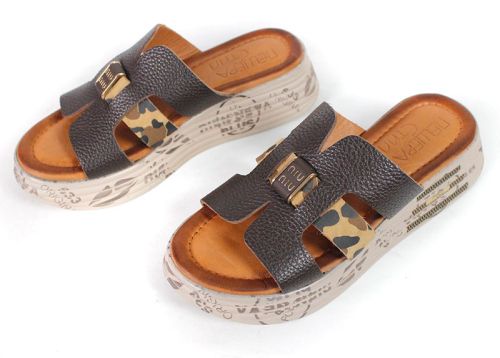 Luna Fiera – Papuci damă din piele naturală maro cu accent leopard și platformă