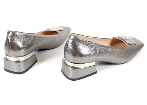 Pantofi damă cu toc mic din piele naturală culoare platină
