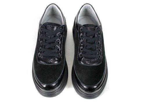 Mocasini damă Valentina Ricci din piele naturală velur și lac – negri cu platformă ușoară