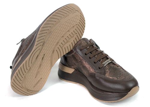 Sneakers maro cu imprimeu snake bronz și fermoar lateral