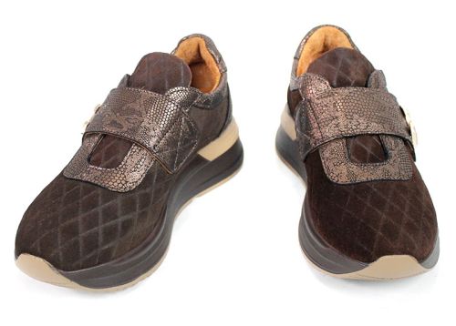 Pantofi sport damă maro din velur natural cu model în romburi