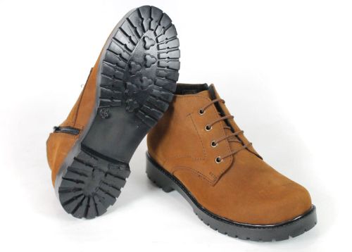 Ghete Clarks de damă de iarnă din piele naturală Crazy maro – Vert Élégant