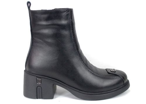 Elena Marconi women's black leather ankle boots with embossed patent leather.