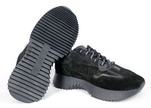 Sneakers damă negri din piele întoarsă naturală cu platformă.