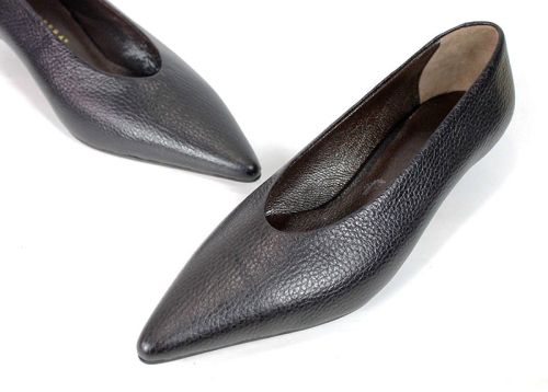 Pantofi premium Valeria Santoro cu toc jos.