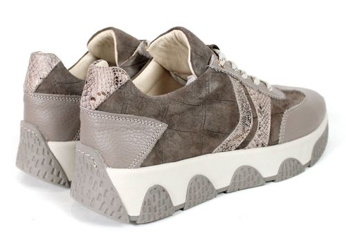Gabriella Conti – Sneakers de damă din piele întoarsă naturală și piele naturală în culoarea taupe