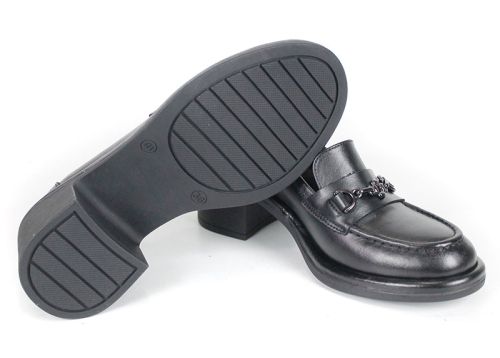 Mocasini negri de damă Giulia Moretti din piele cu detaliu metalic