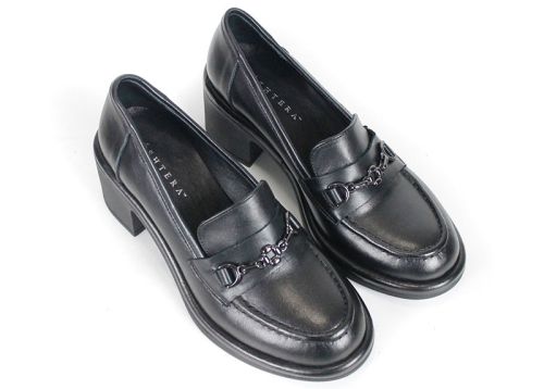 Mocasini de damă Giulia Moretti – piele naturală neagră, cu toc mediu