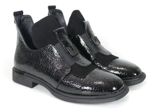 Noir Élise Women's Premium High-Vamp Shoes – Black Genuine Patent Leather with Shagreen Effect