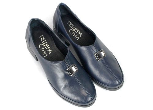 Pantofi bleumarin de damă din piele naturală cu toc mediu