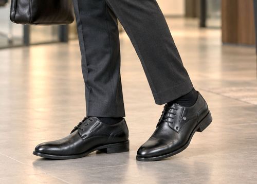 Pantofi clasici pentru bărbați Matteo Ricci din piele naturală neagră