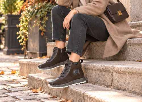 Sneakers înalți damă din piele întoarsă și piele naturală maro închis – Alessia Vettori