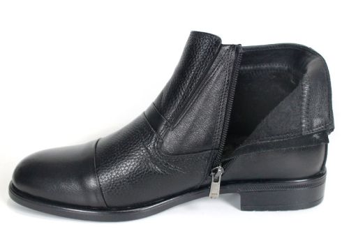 Leonardo Ferrante – Men's Elegant Black Ankle Boots in Smooth and Textured Genuine Leather