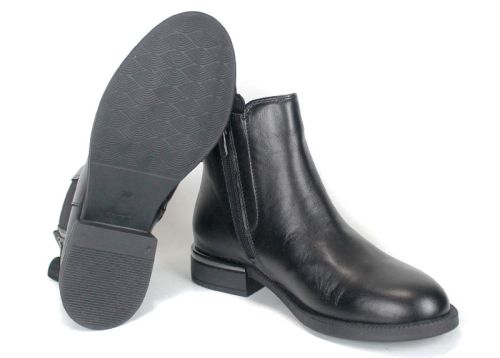 Chiara Moretti – Women's Chelsea Ankle Boots in Genuine Black Leather